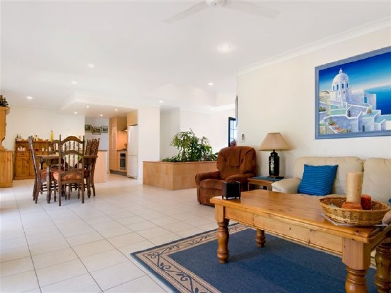 21 Mykonos Court, Kawana Island QLD 4575