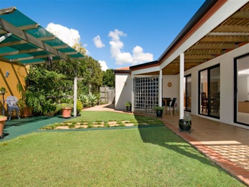 21 Mykonos Court, Kawana Island QLD 4575