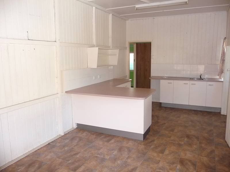 9 Vernon Street, Nambour QLD 4560