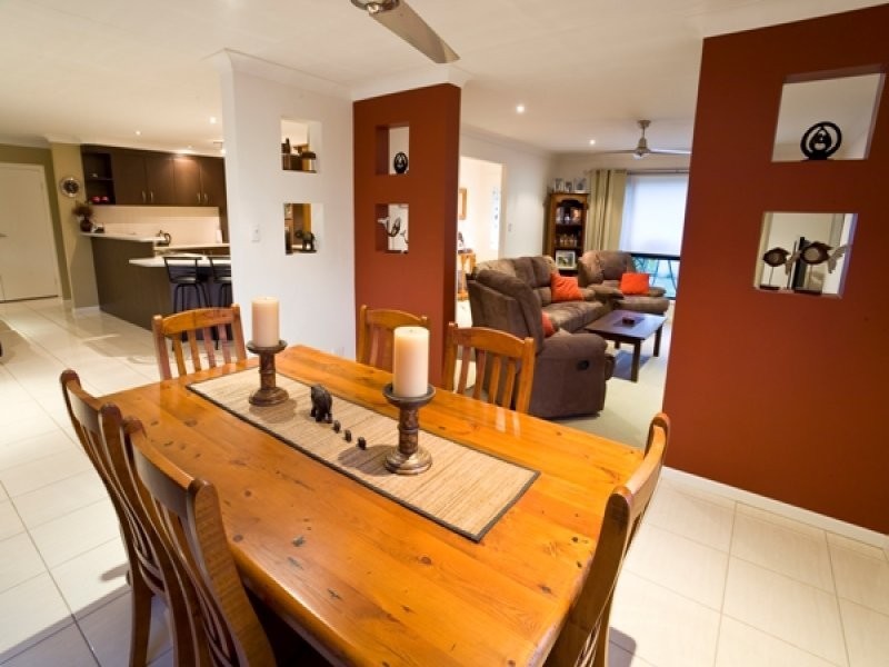 2 Pompano Court, Mountain Creek QLD 4557