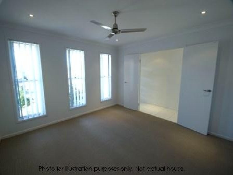 24 Silvereye Street, Sippy Downs QLD 4556