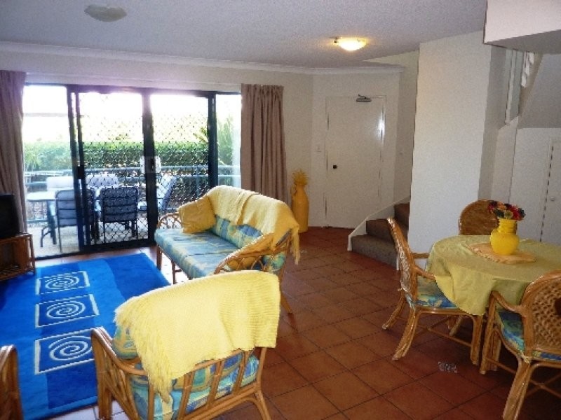 3/201 Bradman Ave, Maroochydore QLD 4558