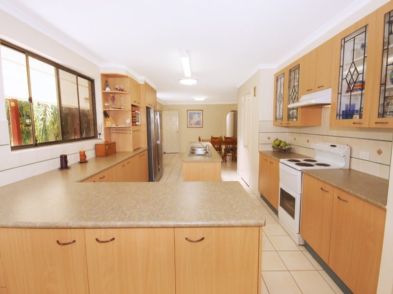 16 Preston Road, Diddillibah QLD 4559