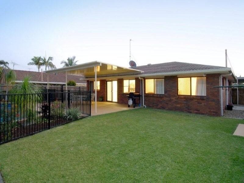 27 Beltana Crescent, Buddina QLD 4575