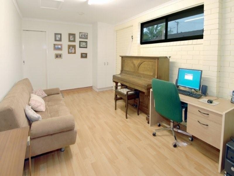 27 Beltana Crescent, Buddina QLD 4575