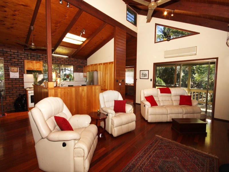 395 Upper Rosemount Road, Rosemount QLD 4560