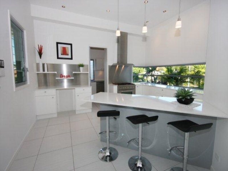 52 Longwood Drive, Peregian Springs QLD 4573