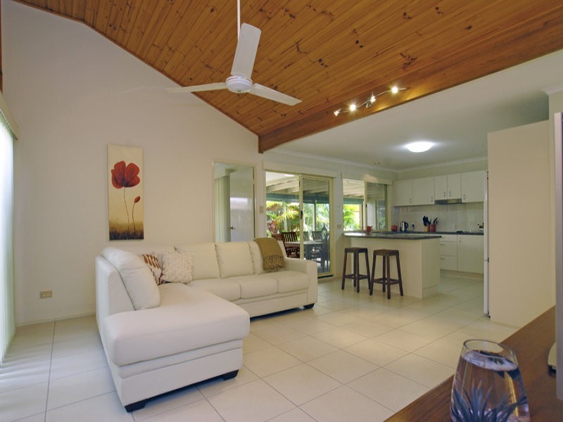 43 Kookaburra Crescent, Bokarina QLD 4575