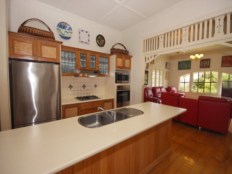 8 Kaalba Court, Kiels Mountain QLD 4559