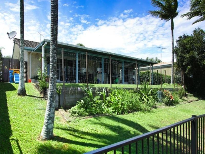 5 Karloo Court, Mountain Creek QLD 4557