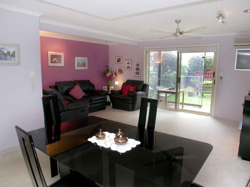 3/32 Ball St, Maroochydore QLD 4558