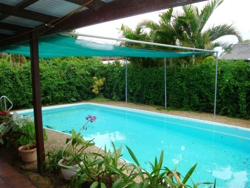 24 Minkara Street, Warana QLD 4575