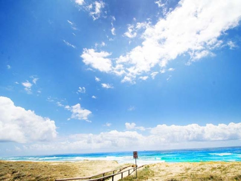 24 Minkara Street, Warana QLD 4575