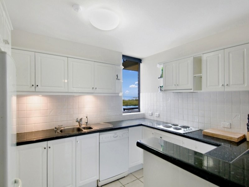 49/150 Duporth Avenue, Maroochydore QLD 4558