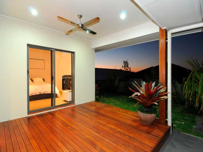 15 Robur Crescent, Mountain Creek QLD 4557