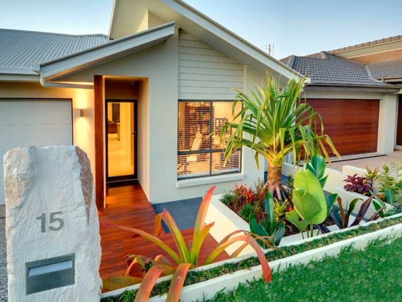 15 Robur Crescent, Mountain Creek QLD 4557