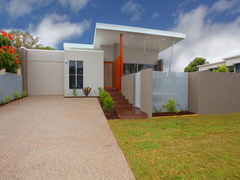 1 and 2/21 Broadwater Avenue, Maroochydore QLD 4558