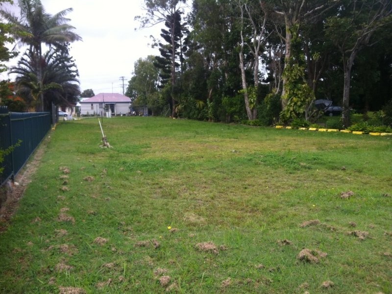 96 Duporth Avenue, Maroochydore QLD 4558