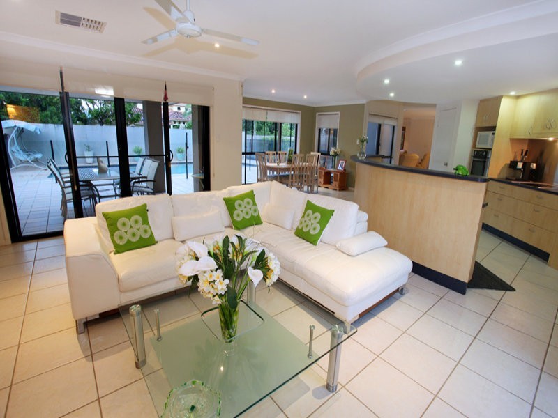 5 Mizzen Place, Twin Waters QLD 4564