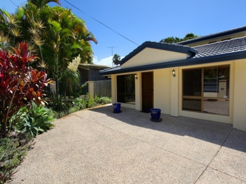 74 Okinja Road, Alexandra Headland QLD 4572