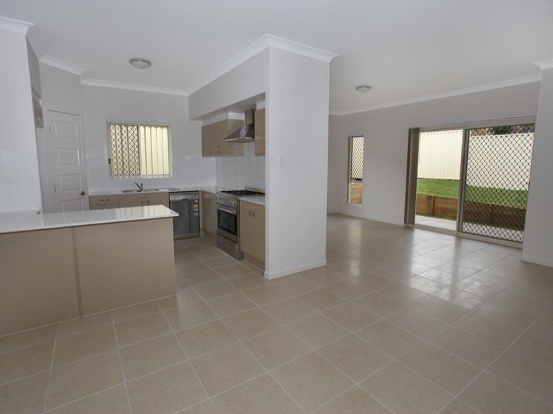 18 Crows Ash Place, Kuluin QLD 4558