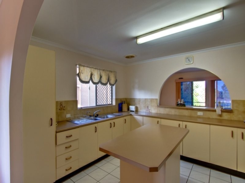 18 Centenary Crescent, Maroochydore QLD 4558