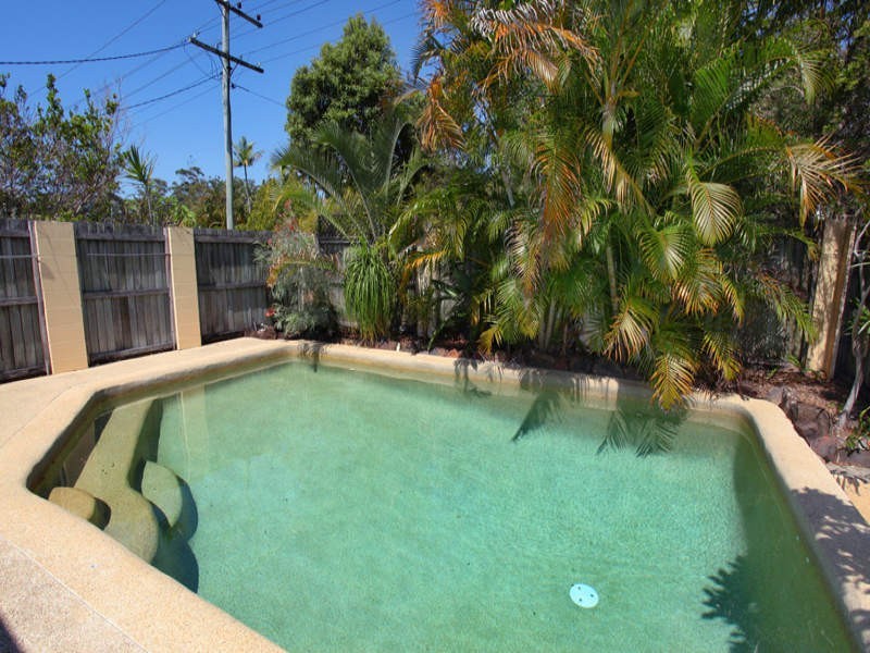 31 Oloway Crescent, Alexandra Headland QLD 4572