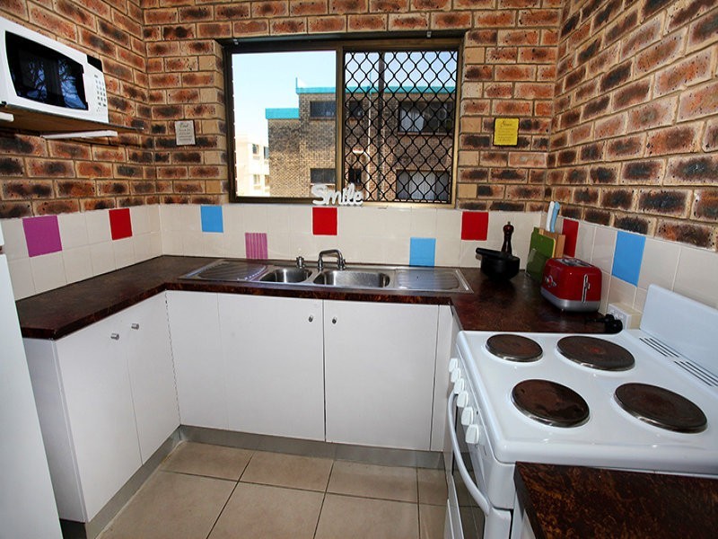 6/8 Memorial Avenue, Maroochydore QLD 4558