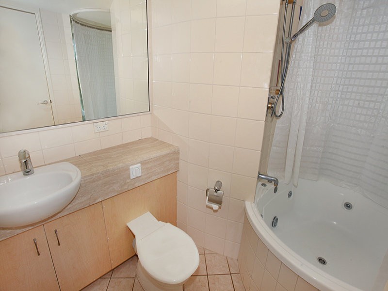 69/188-192 Alexandra Parade, Alexandra Headland QLD 4572