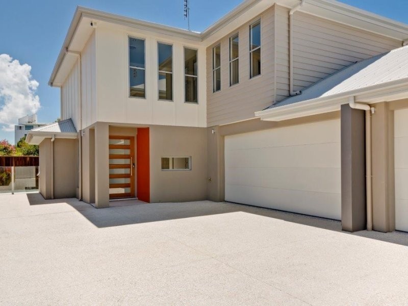 2/76 Beach Parade, Maroochydore QLD 4558