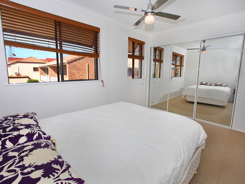 1/4 Yallanga Place, Mooloolaba QLD 4557