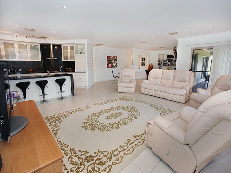 13 River Gum Drive, Diddillibah QLD 4559