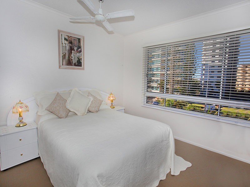 10/12 Memorial Avenue, Maroochydore QLD 4558