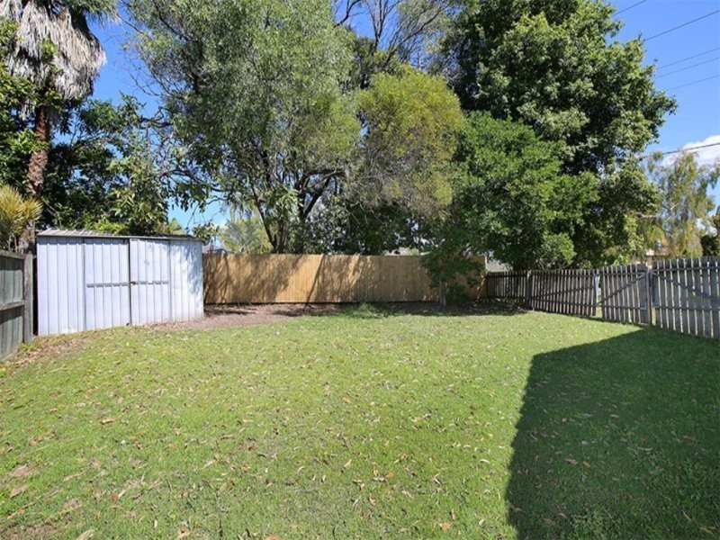 1 Lurnea Crescent, Mountain Creek QLD 4557