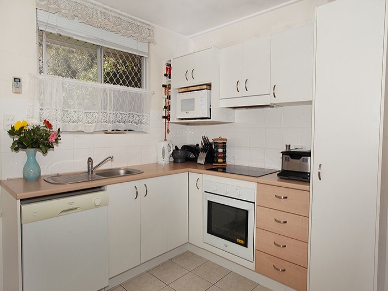 36 Yorlambu Parade, Maroochydore QLD 4558