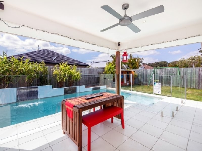 8 Bateman Street, Sippy Downs QLD 4556