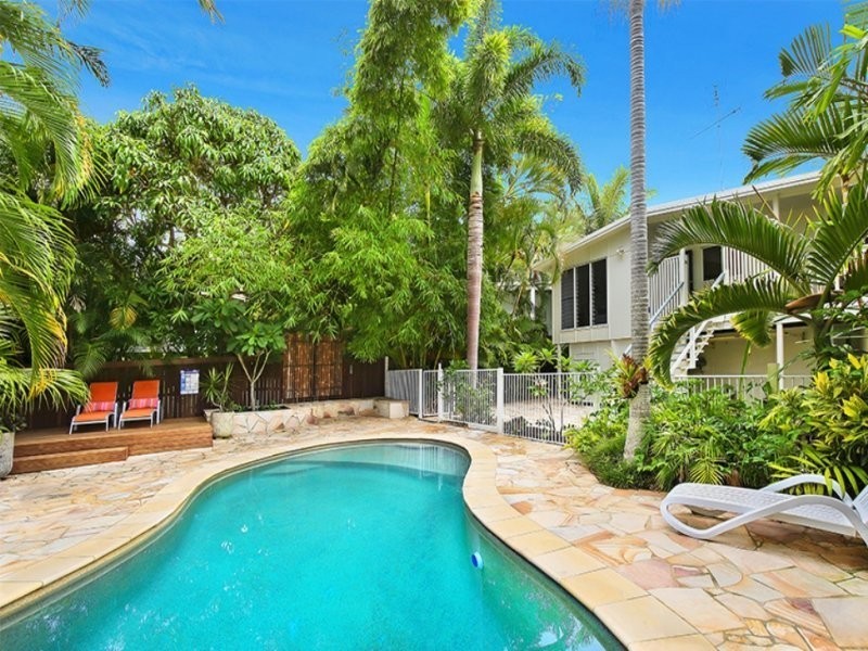 33 Mary Street, Alexandra Headland QLD 4572