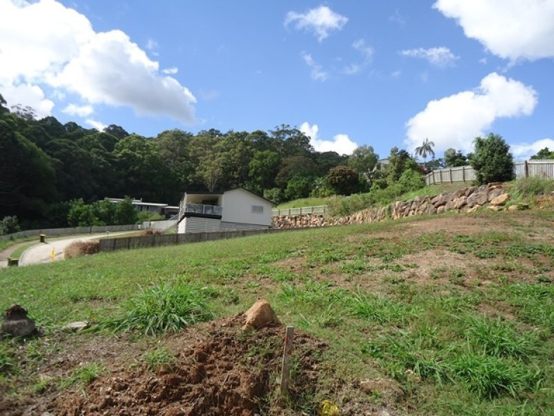 2-10 Linsay Circuit, Nambour QLD 4560