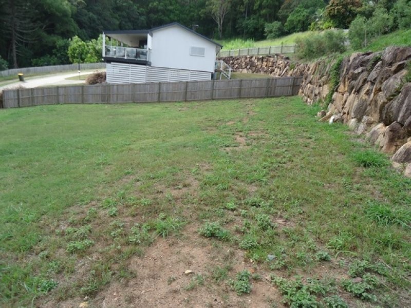 2-10 Linsay Circuit, Nambour QLD 4560