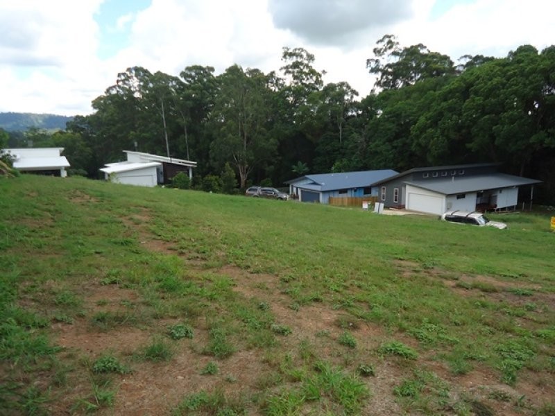 2-10 Linsay Circuit, Nambour QLD 4560