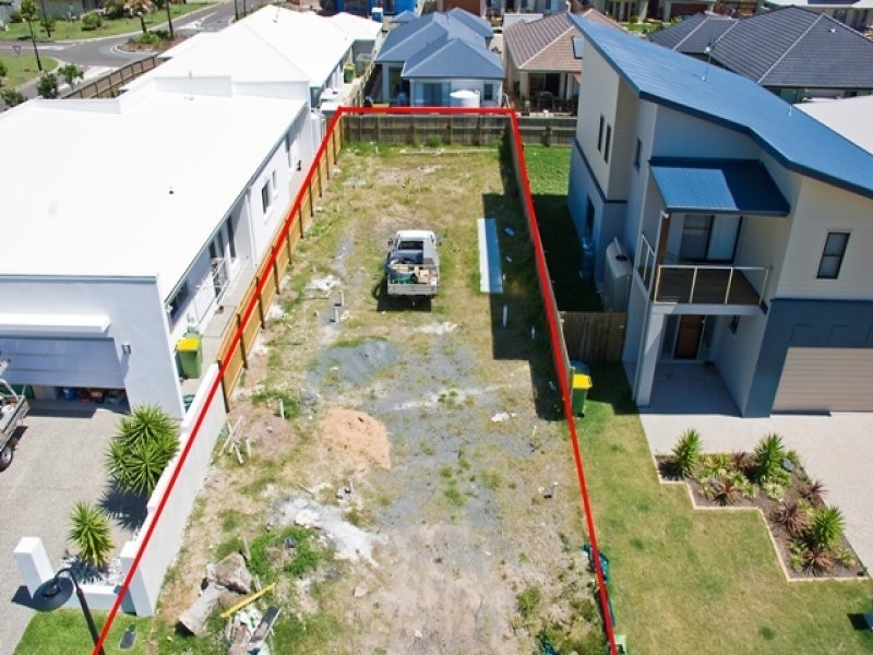 8 Outrigger Street, Wurtulla QLD 4575