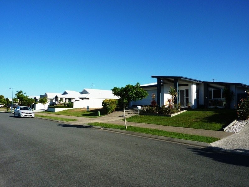 15 White Cedar Drive, Meridan Plains QLD 4551