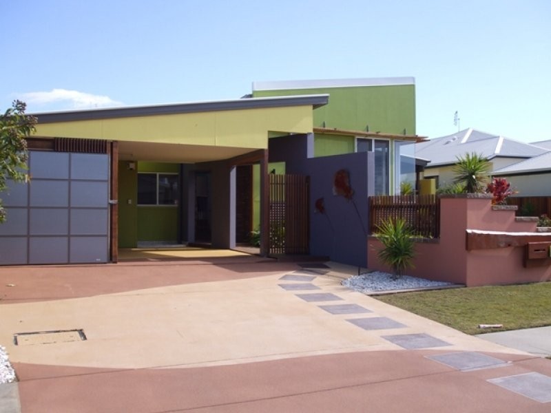 22 North Beach Place, Mudjimba QLD 4564