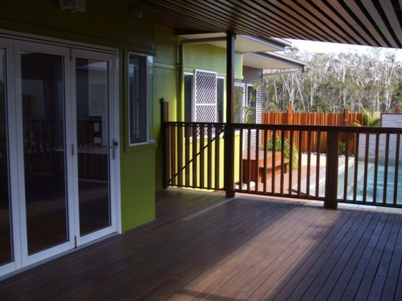 22 North Beach Place, Mudjimba QLD 4564