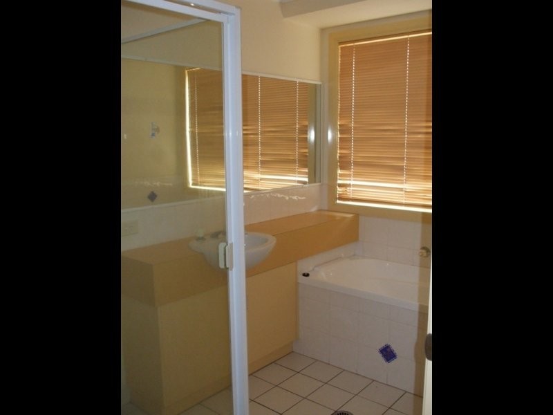 1 Mountain Ash Drive, Mountain Creek QLD 4557