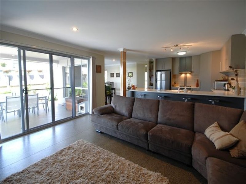 4 Cockatoo Street, Bli Bli QLD 4560