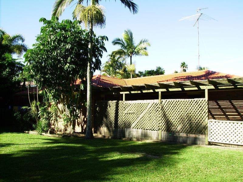6 Burwood Court, Kuluin QLD 4558