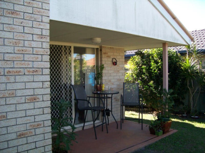 6 Honeymyrtle Court, Mountain Creek QLD 4557