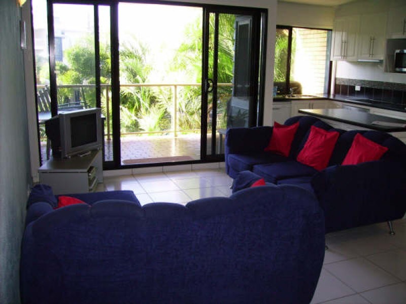 4/6 Alice Street, Alexandra Headland QLD 4572