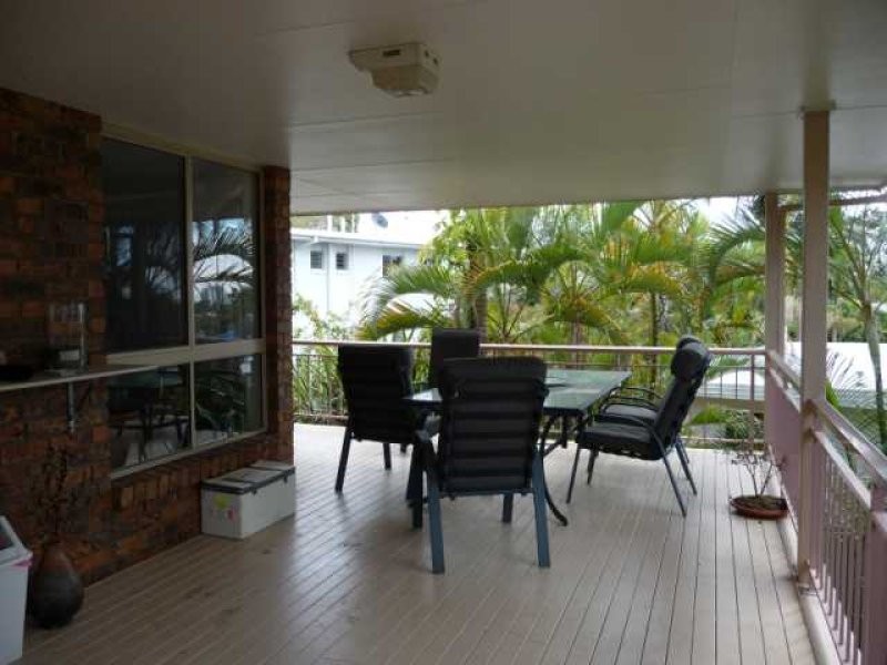 46 Yakola Parade, Alexandra Headland QLD 4572